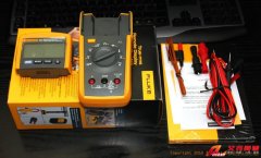 Fluke 233 数字万用表(真有效值、远程控制、显示分离)