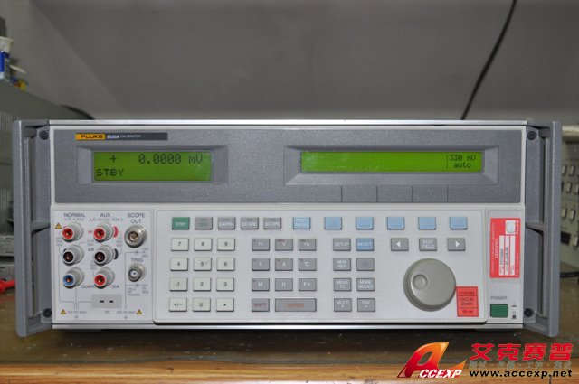 FLUKE 5520A 仪器校准器